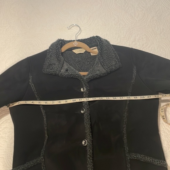 L.L. Bean coat - Picture 11 of 14